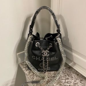 CHANEL BUCKET BAG